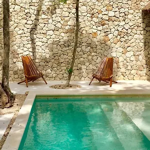 https://casa-lam-tulum.quintano-roohotels.com