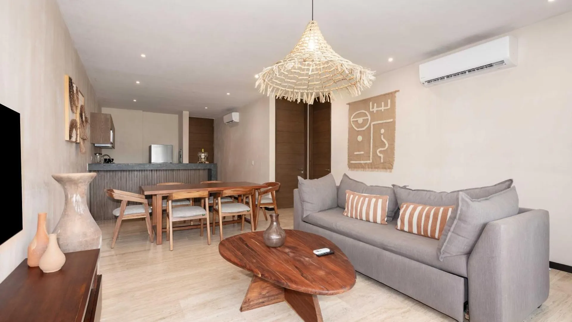 Tulum Penthouse Oasis: Rooftop Pool & Luxury Stay Apartment