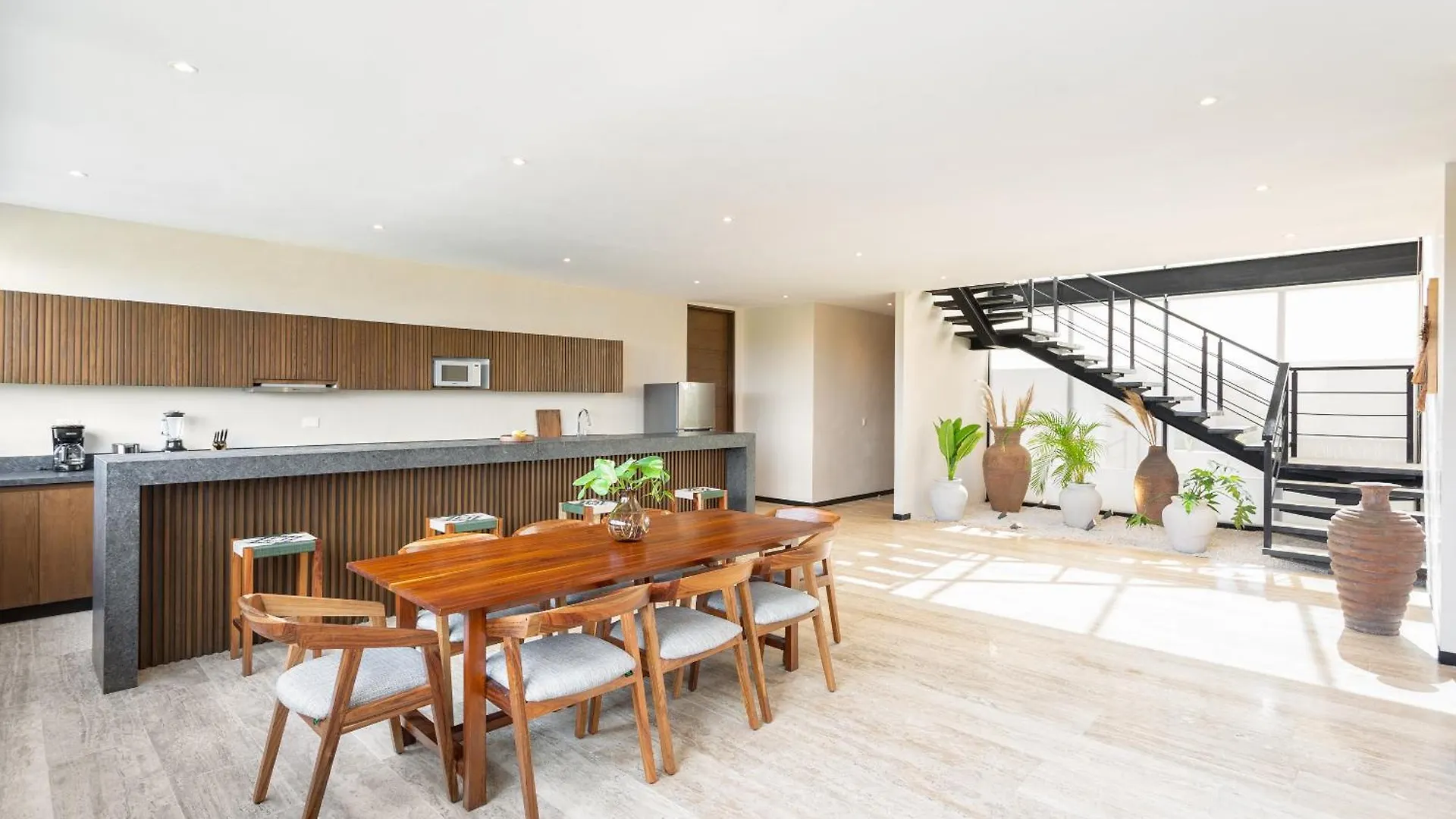 Tulum Penthouse Oasis: Rooftop Pool & Luxury Stay Apartment